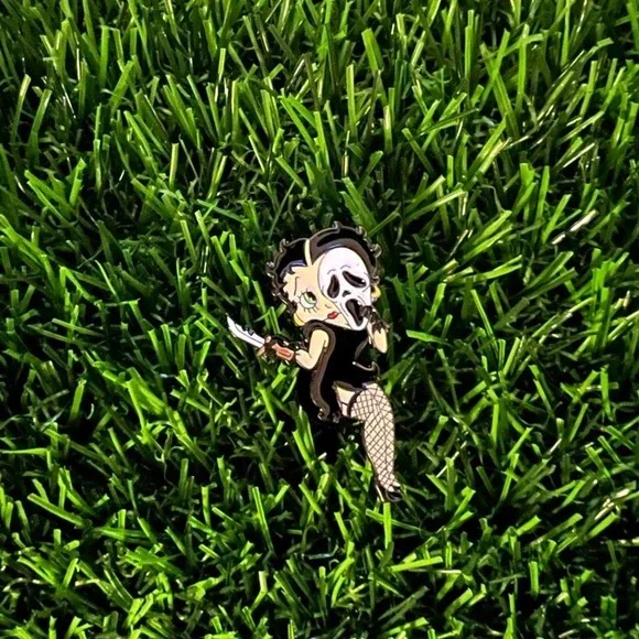 Betty Boop x Scream enamel pin