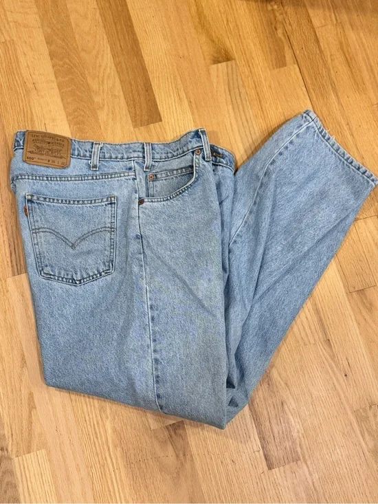 VTG Levi’s 550 | 100% Cotton RELAXED FIT | Men’s Jeans ~ Size W36 L32