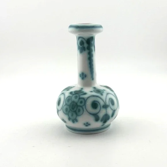 Rare Vintage Delft Delvert Pattern Hand Painted Ceramic Bud Vase 1970