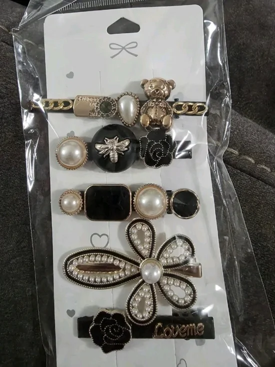 Hair clips. NEW! Luxury style hair pins. Black, pearl, & gold. Set of 5.