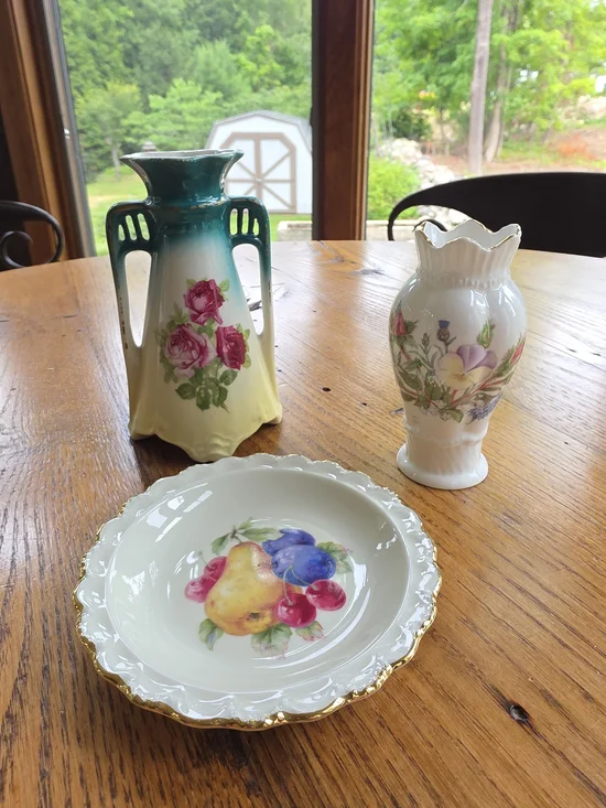 🔥Sweet Trio! Aynsley Bone China Vase, Vintage Vase & Vintage Porcelain Plate