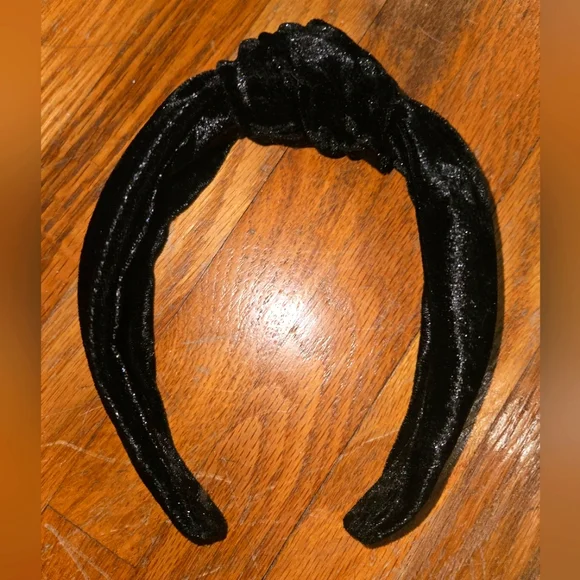 Black velour knotted headband from Victoria's Secret