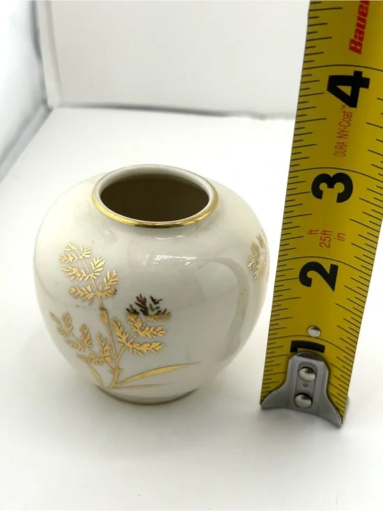 Vintage Kerafina Porzellan Bavaria Germany Gold Fern Mini Bud Vase Mid Century