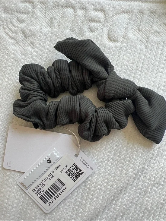 Lululemon Dark Grey SEBO Uplifting Bow Hair Scrunchie NEW WITH TAGS NWT