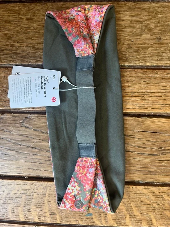 Lululemon Army Green Nulu Floral Wide Reversible Headband Hair NEW WITH TAGS
