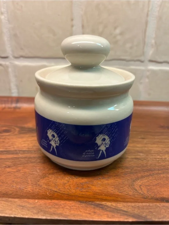 VTG Morton Salt sugar/salt blue bowl w lid. Iconic Umbrella girl and slogan