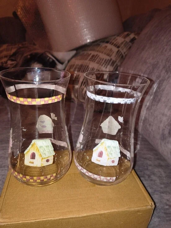 Hand-Painted Glass  Set - Cream & Green Cottage Accent (Brand: )