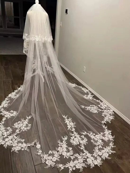 Cathedral-Length Bridal Veil with Floral Lace Appliqué - ivory