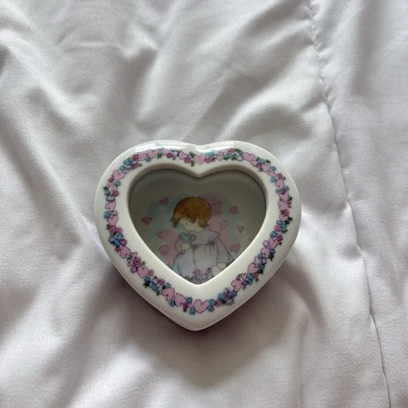 Vintage Enesco Heart Shaped Trinket Box Floral 1990 Y2K Dainty Feminine Romantic