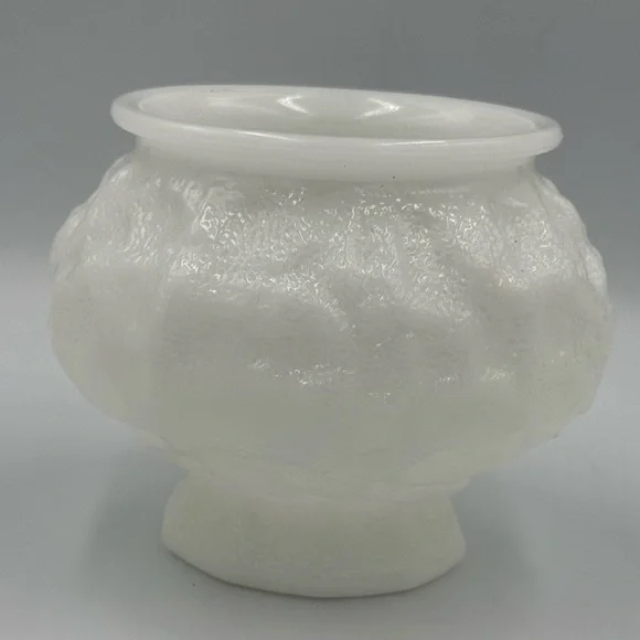 Vintage MCM E O Brody Milk Glass Crinkle Opaque Glass Bowl/Planter