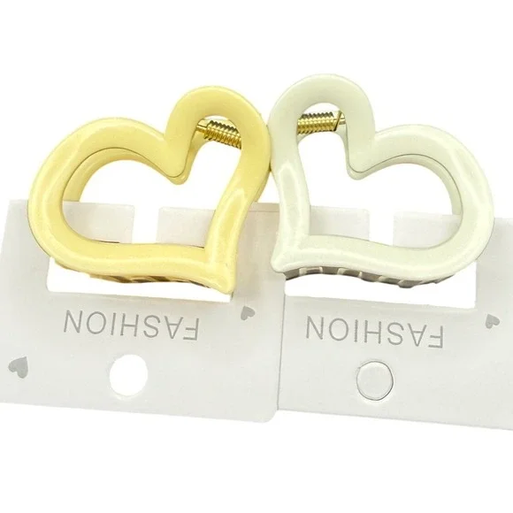 Set of 2 Heart Shaped Hair Claw Clips Yellow and Cream Pastel‎ Hair Accessories