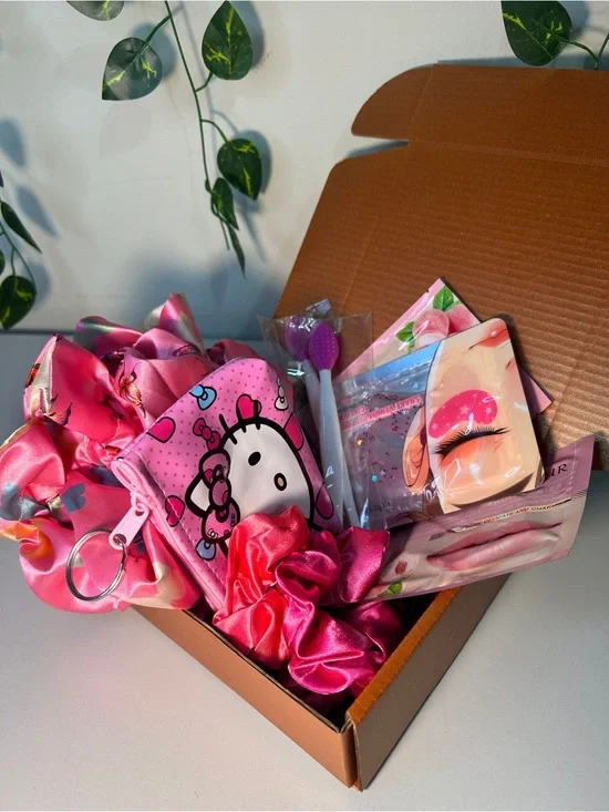 Hello Kitty Pink Gift Box with Satin Scrunchies and Cosmetic Tools