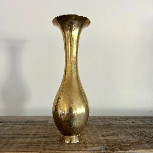Elegant brass Bud Vase