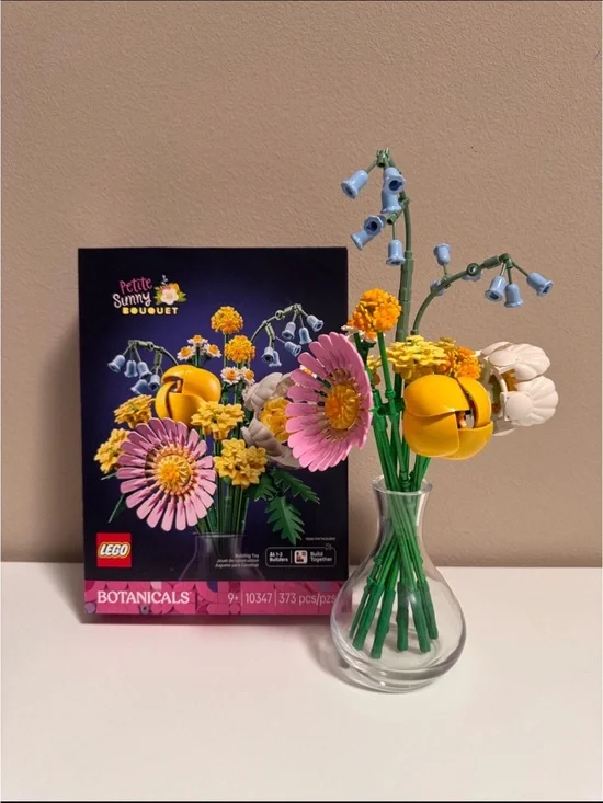 LEGO LEGO® Botanicals Petite Sunny Bouquet 10347