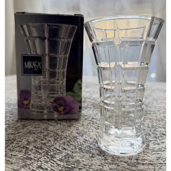 Vintage Mikasa Flower Vase  Monarchy 4-3/4