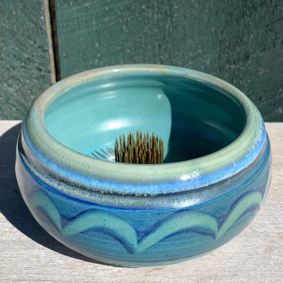 Handcrafted | Ikebana Pottery Vase