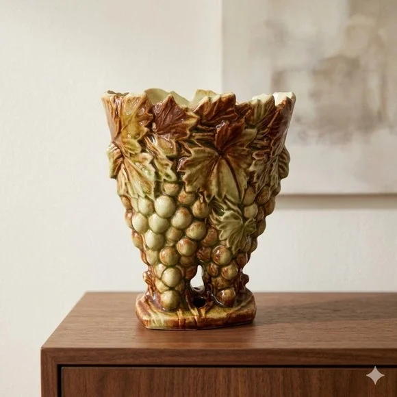 Vintage McCoy Pottery Grapes Leaves Jardiniere Vase Brown Green USA Planter
