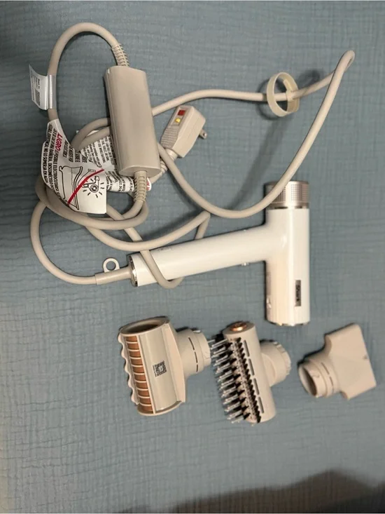 White Hair Styling Tool Set - Multi-Attachment Dryer & Volumizer