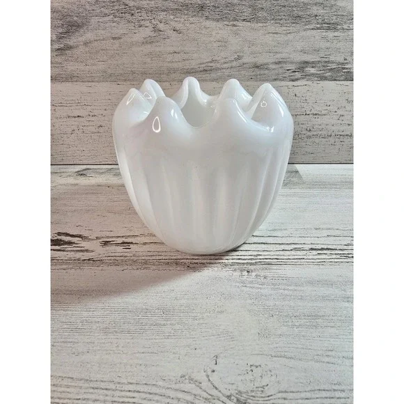 Vintage White Milk Glass Ruffled Rim Ribbed Vase Planter 4.5‎ Inch MCM Decor