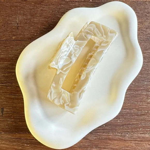 Ivory Pearl Marble Rectangle Hair Claw Clip 4