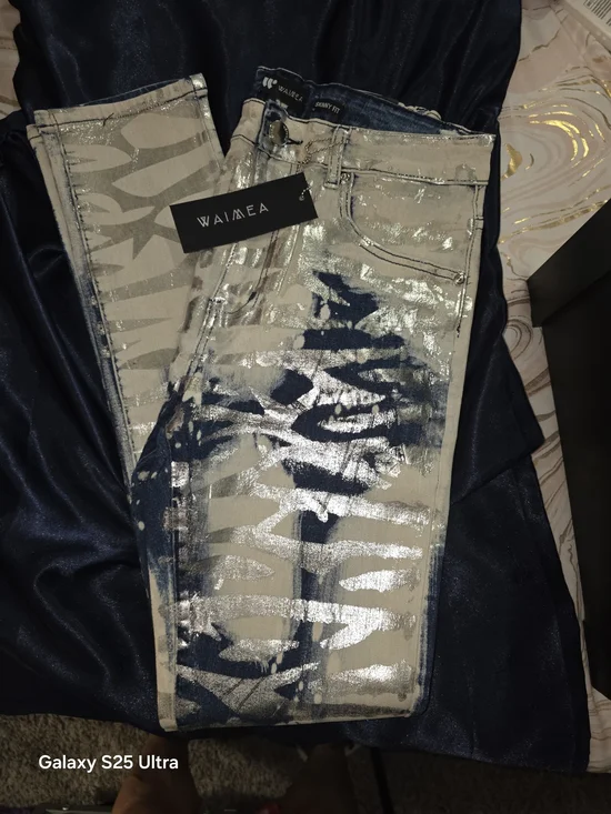 Waimea Skinny Silver Foil Abstract Print Jeans. Size: 36 NWT MFRP:$85
