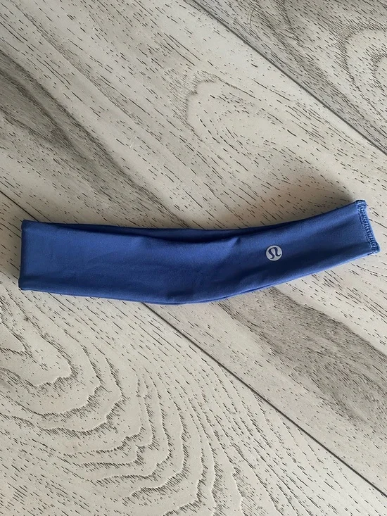 Lululemon Women’s Luxtreme Training Headband In Clubhouse Blue