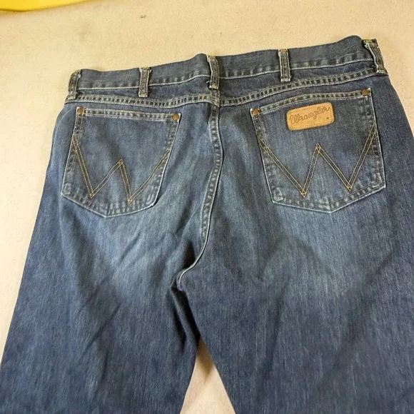 Wrangler Retro Slim Boot Mens Blue Denim Jeans 1077MWZRW 38x32 Dark Wash