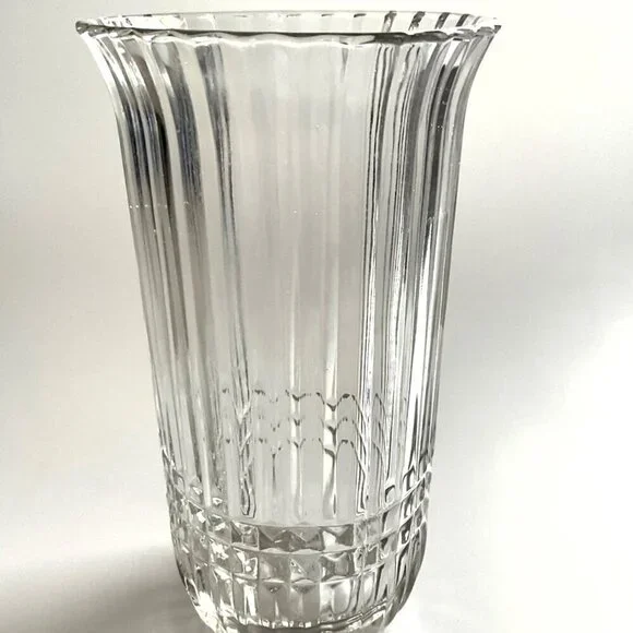 FTDA ELEGANT GLASS FLOWER VASE HEAVY THICK VINTAGE 1986