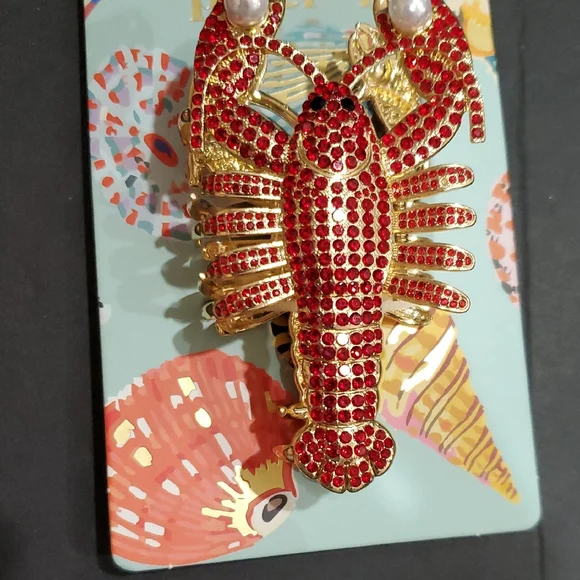 Red gemstone and faux pearl‎ studded lobster shaped hair jaw clip brand new