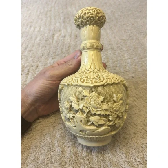 Vintage Cinnabar Hand Carved‎ 9