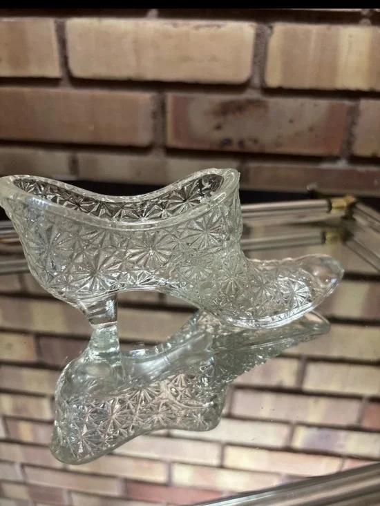 Vintage Fenton Art Glass Clear Daisy & Button Shoe Slipper Clear 6”