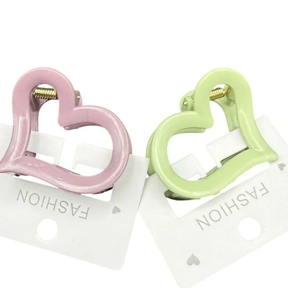 2pc Heart Hair Claw Clips Pastel Pink and Green Matte Cutout Hair‎ Accessories
