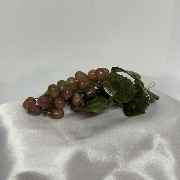 Antique Grape Cluster Purple Quartz Polished Stone Grapes Carved‎ Jade Leaves