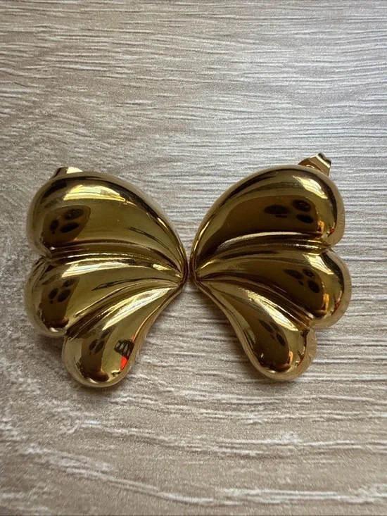 Chunky Gold‎ Wings Earrings 1
