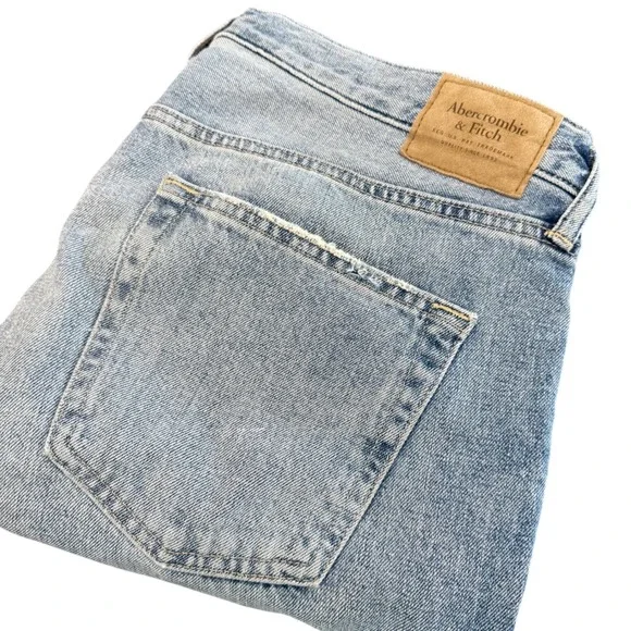 Abercrombie & Fitch Mens Slim Straight Distressed Light Wash Blue Jeans 34x32