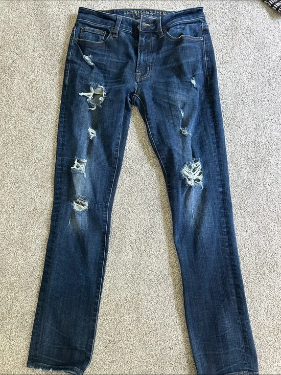 American Eagle Distressed Dark Wash Jeans