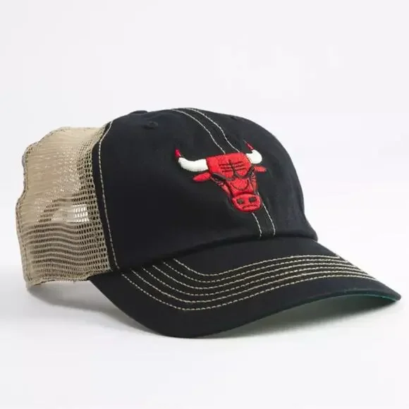 NWT Bulls Hat