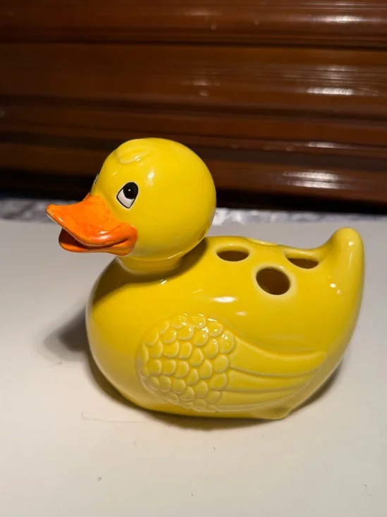 Charming Ceramic Yellow Duck Toothbrush Holder