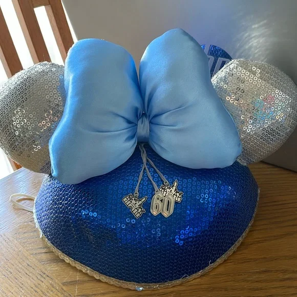 Disney Disneyland 60th Anniversary Minnie Mouse Sequined Ear Hat w/ Charms Adult