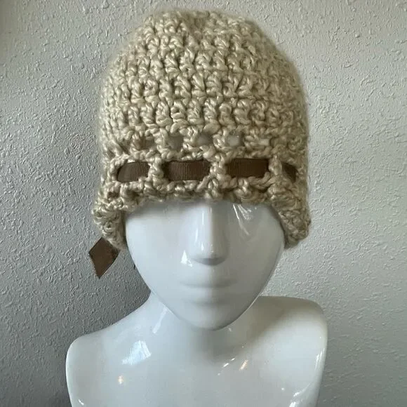 Loose Knit Sticking Cap EUC