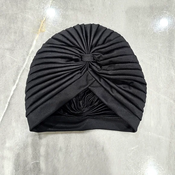 NWT Black Pleated Stretch Turban Hat‎ Beanie