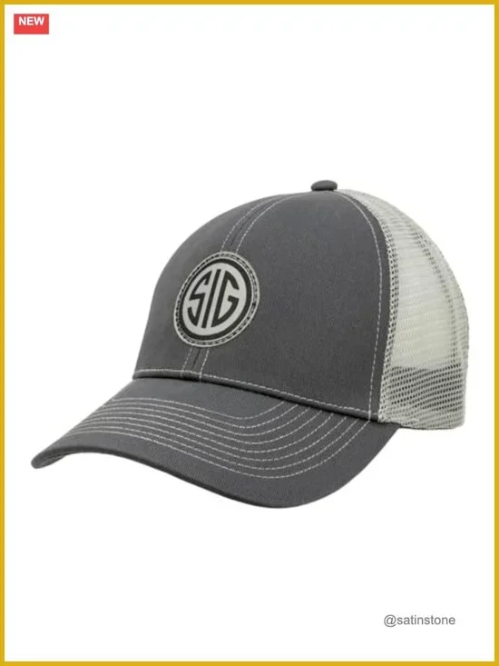Unisex Mark Woven Patch Adjustable Breathable Mesh Trucker Hat with Snap Closure