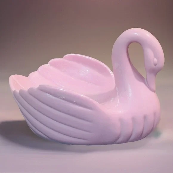 Soft Pink Swan Bath Soap Dish Holder Vintage 1994 Retro Solid Durable Plastic