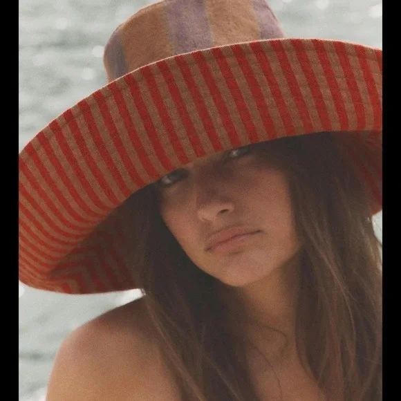 NWT Zara Reversible Striped Linen Hat Medium
