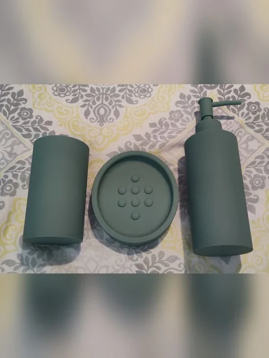 Matte Sage Green 3-Piece Bathroom Set - Soap Dish, Tumbler & Pump