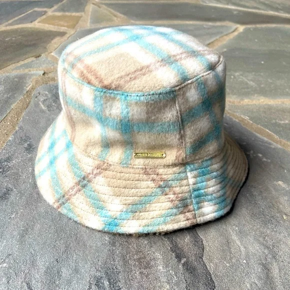 Reversible Plaid Bucket Hat VINCE CAMUTO