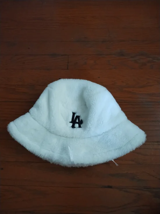 Los Angeles Apparel White Faux Fur LA Bucket Hat