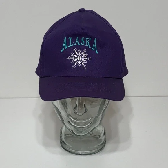 Vintage 80’s Alaska Adjustable Hat with Snowflake