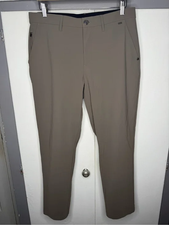 Vuori Pants Mens 32 Grey Chino Fleet Preppy Performance Golf Active Classic V489