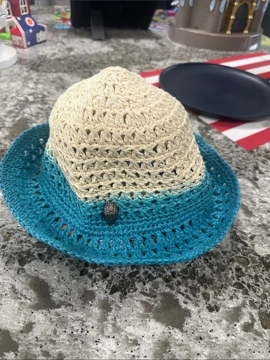 BRAND new day Cream and Teal Crochet Sun Visor Hat by Kurt Geiger